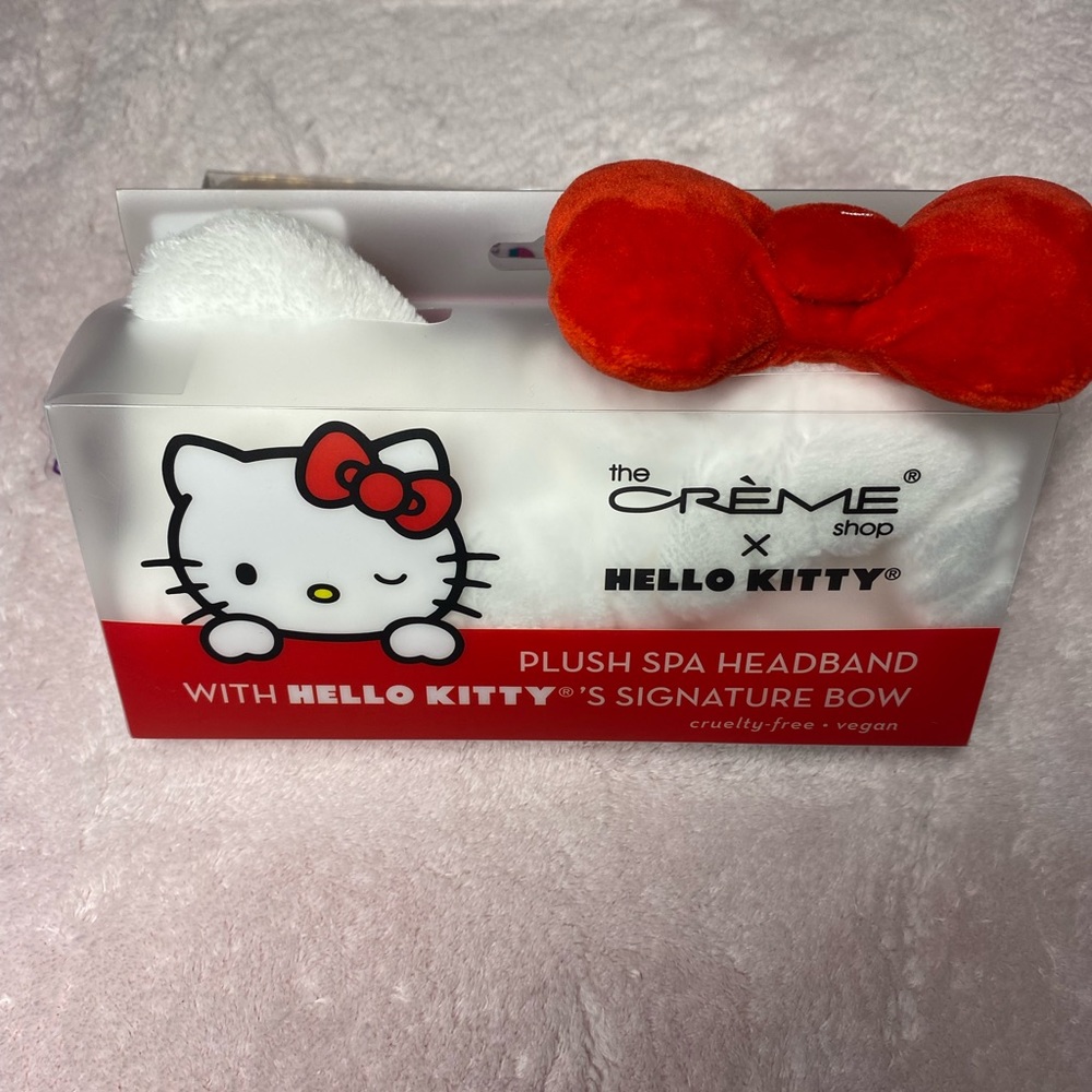 HELLO KITTY X THE CRÈME SHOP PLUSH SPA HEADBAND 🎀